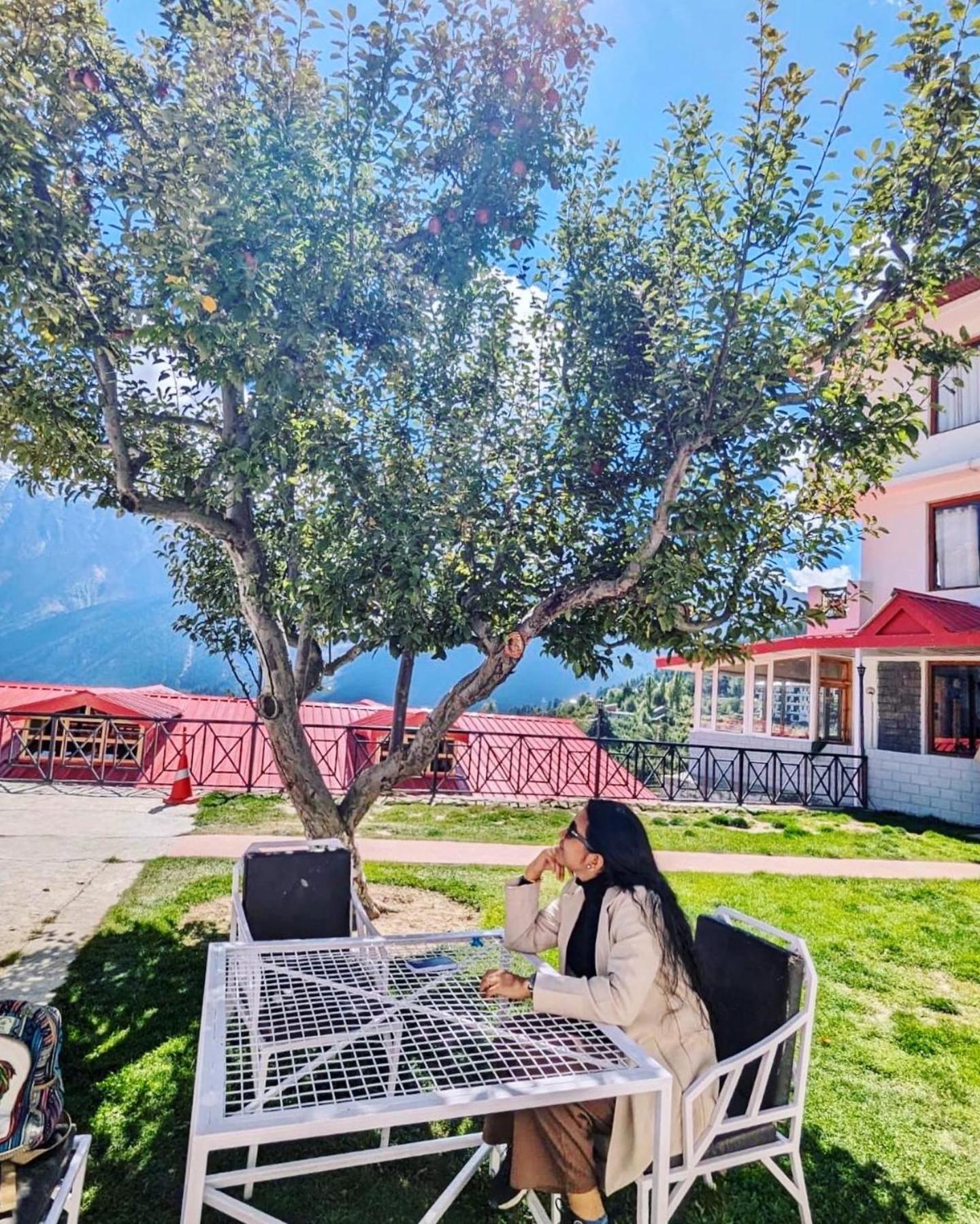 Hotel Rollingrang Kalpa Extérieur photo