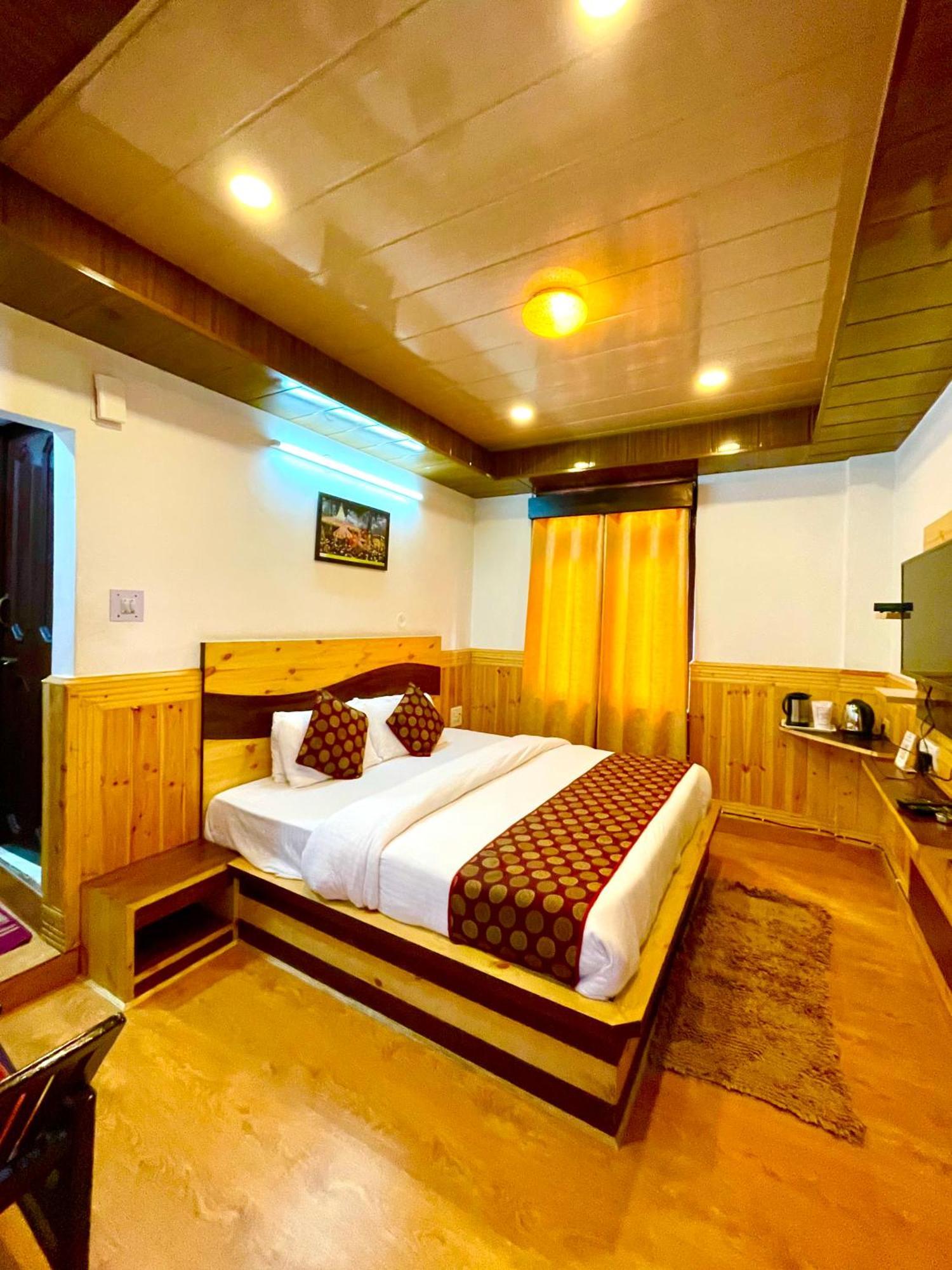 Hotel Rollingrang Kalpa Extérieur photo